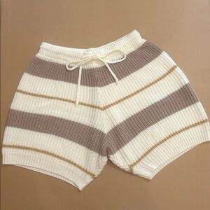 Knit striped shorts